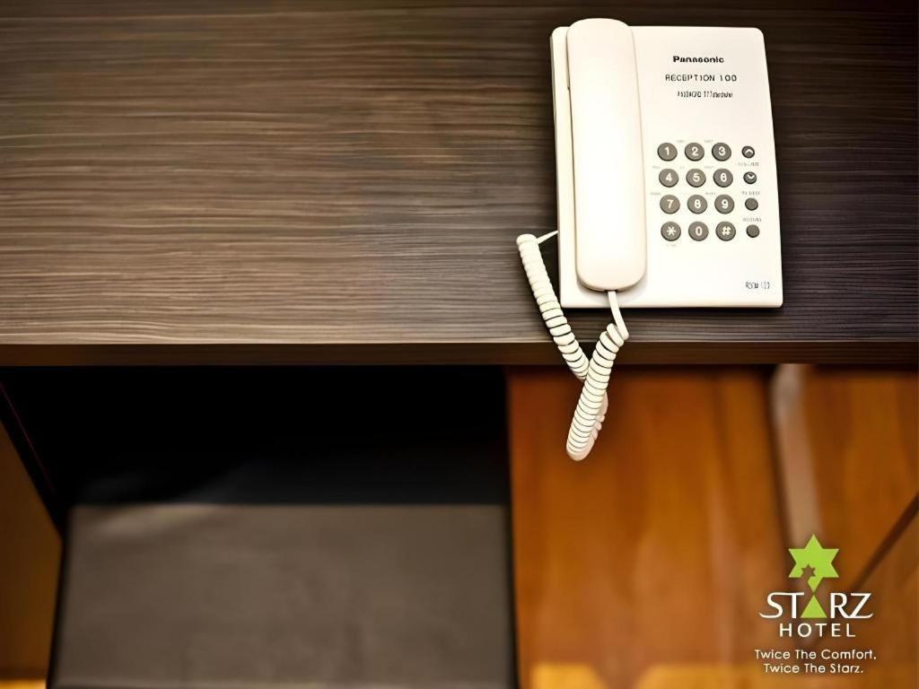 Starz Hotel Keluang Exterior foto